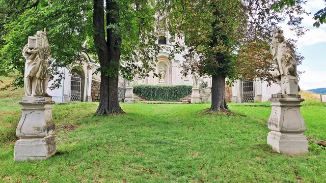 Zugang zur Hauptkapelle | Foto: © Silvia Plischek