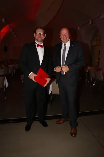 Feuerwehrkommandant Heinz Harald mit Bürgermeister Johannes Mezgolits 