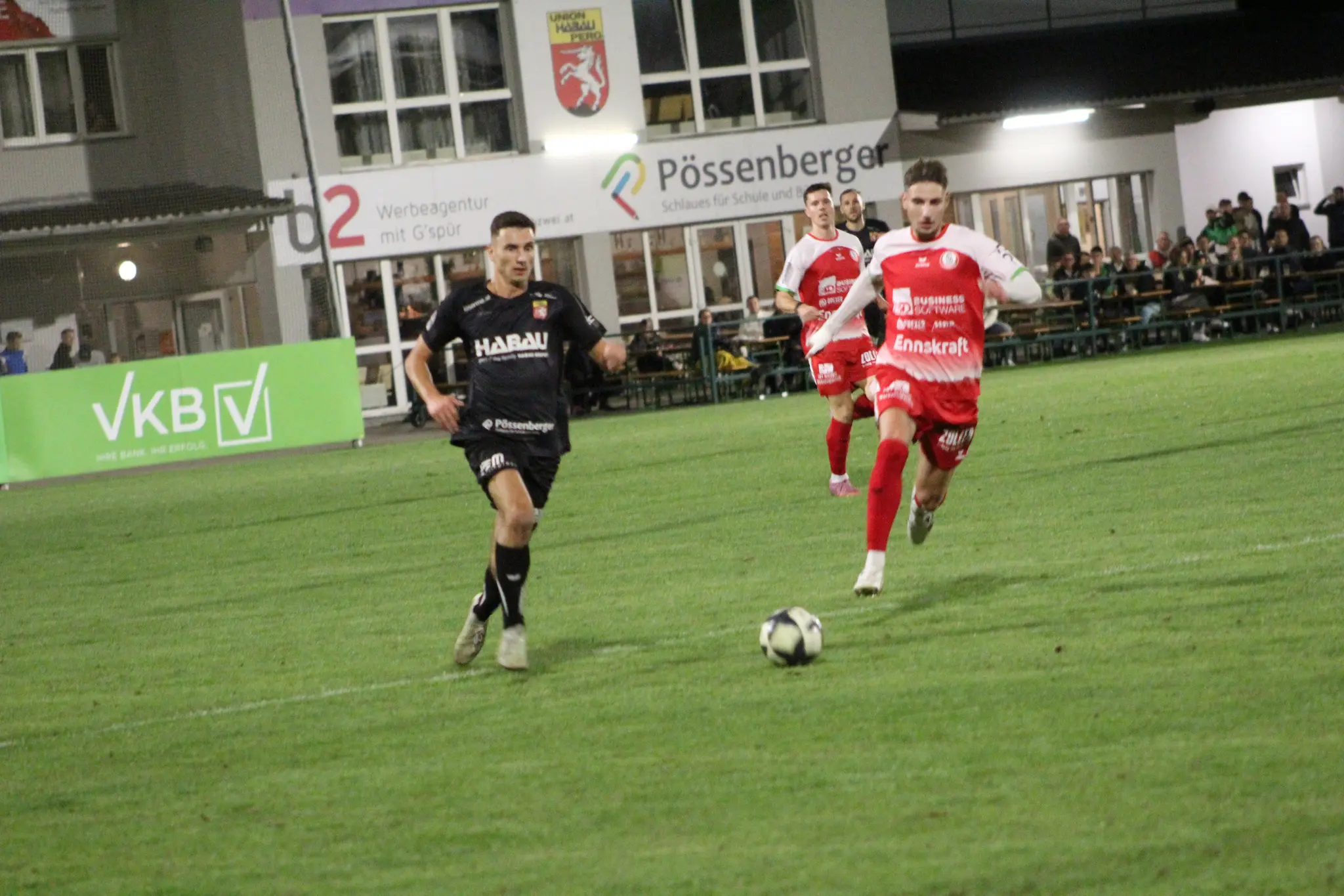 Vor 1 000 Fans Union Perg Verliert Spitzenspiel Gegen Vorw rts Steyr 