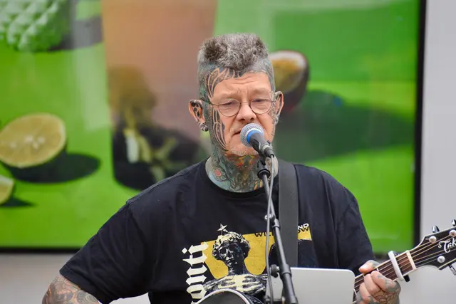 Lokale Künstler spielten auf. | Foto: Sascha Trimmel