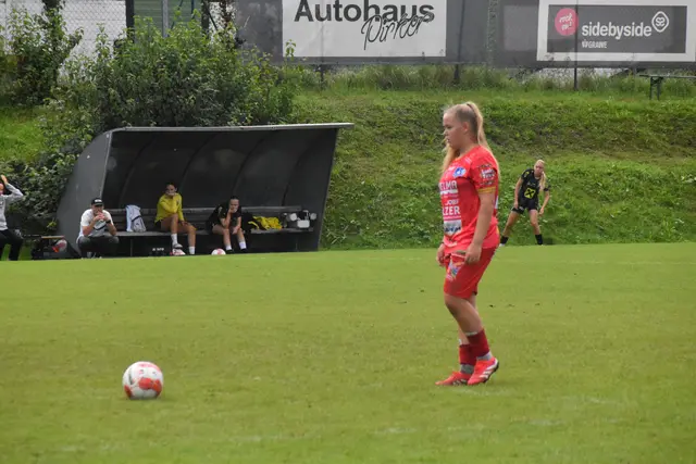 Jasmin Dorfmeister beim Ausgleichs-Freistoß. | Foto: Michael Strini