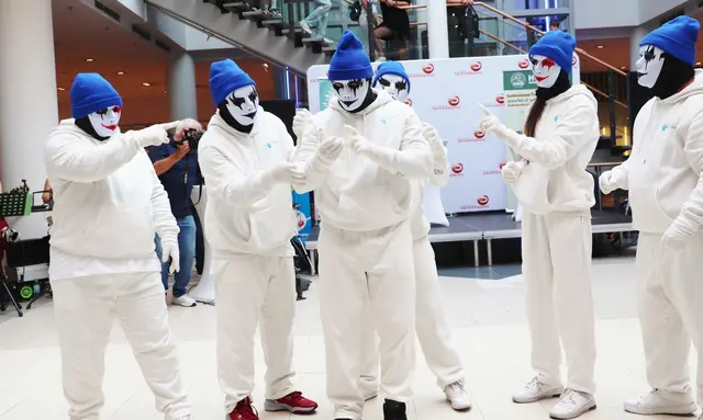 Kultureller Höhepunkt beim Inklusionstag war der Auftritt von Gebärden-Rapper Brani Zunami und seiner Tanzgruppe von Jugend am Werk. | Foto: Edith Ertl