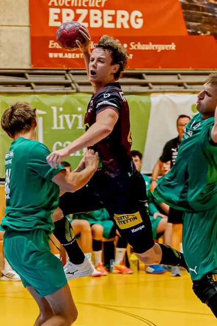 Leoben-Kapitän Marian Schweiger bei einem erfolgreichen Wurfversuch | Foto: Robert Edegger