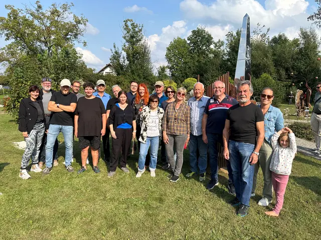 Die Künstlerinnen und Künstler des Kunstparks St. Ruprecht | Foto: Herbert Kampl