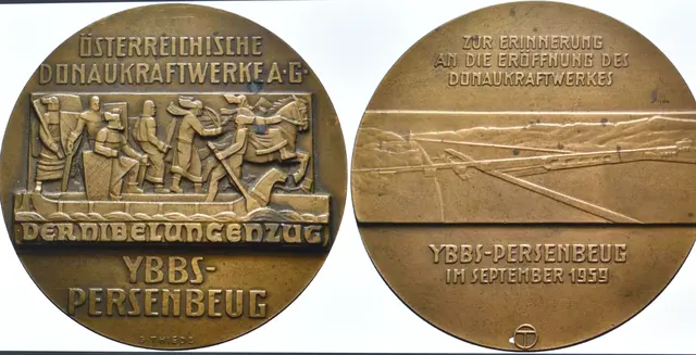 Das Werk des Wiener Bildhauers und Medailleurs Oskar Thiede ziert auch die Erinnerungsmedaille (Durchmesser 70 mm) anlässlich der Fertigstellung des Kraftwerks Ybbs-Persenbeug im Jahr 1959. | Foto: Scan: Hans-Peter Kriener