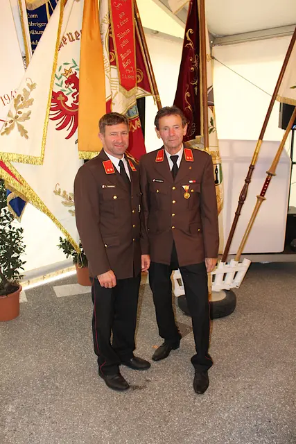Kommandant Stefan Visinteiner mit Vater und Alt-Kdt. Kurt Visinteiner 