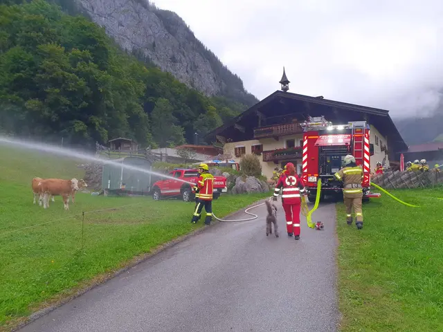 In Weißbach fand eine Übung mit über 100 Einsatzkräften statt. | Foto: Rotes Kreuz Salzburg