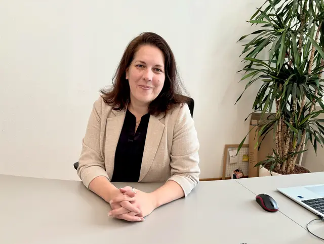 Bezirksvorsteherin Christine Dubravac-Widholm (SPÖ) prüft aktuell, wo Einsparungen möglich sind. | Foto: Marlene Graupner/MeinBezirk