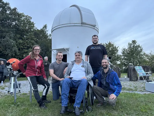 Die Mitglieder des Astroclubs Auersbach rund um Obmann Günter Kleinschuster | Foto: MeinBezirk/Gerda Sammer-Schmidt