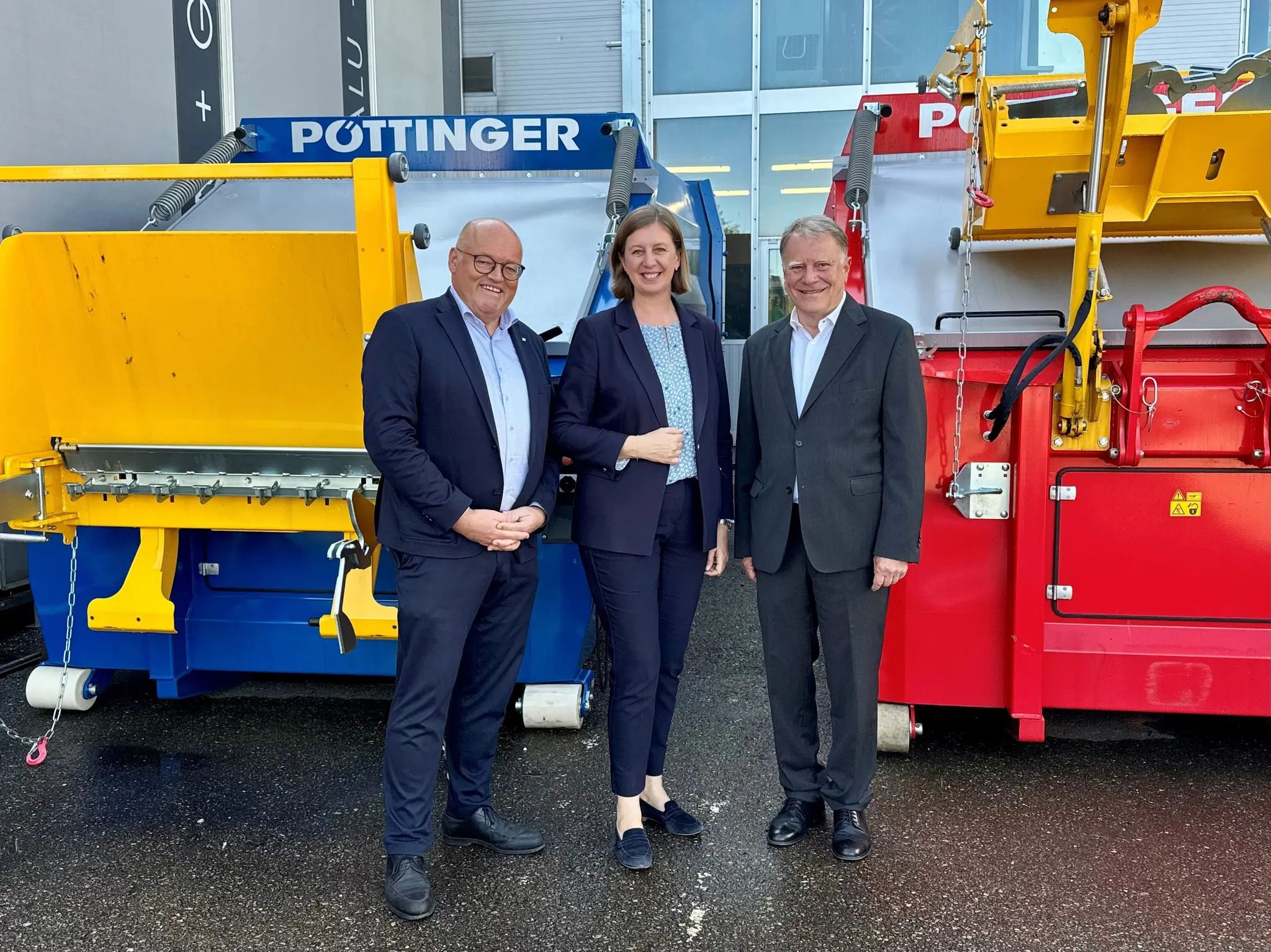 Staatssekret-rin-Eibinger-Miedl-besucht-Betriebe-in-Grieskirchen