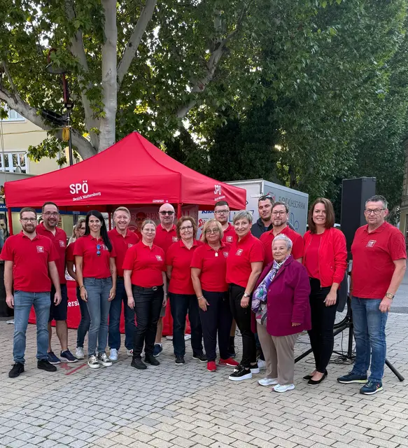 Ob Organisation, Sicherheit oder gute Laune: Das SPÖ-Team war überall unterwegs und sorgte dafür, dass das Nightskating für Kinder, Jugendliche und Erwachsene zu einem rundum gelungenen Erlebnis wurde.
 | Foto: SPÖ Mattersburg/Walbersdorf