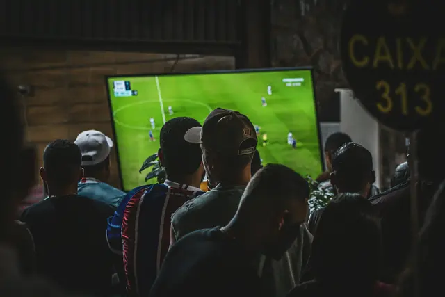36 Teams, ein Ziel: den Henkelpott nach Hause zu holen. Die UEFA Champions League der Herren startet diese Woche in die bereits 34. Saison.  | Foto: Luciano Oliveira/Unsplash