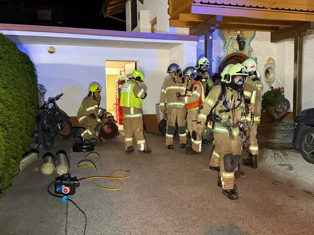 Rund 20 Gäste befanden sich zum Zeitpunkt des Alarms im Beherbergungsbetrieb in Eben am Achensee.  | Foto: Zoom.Tirol