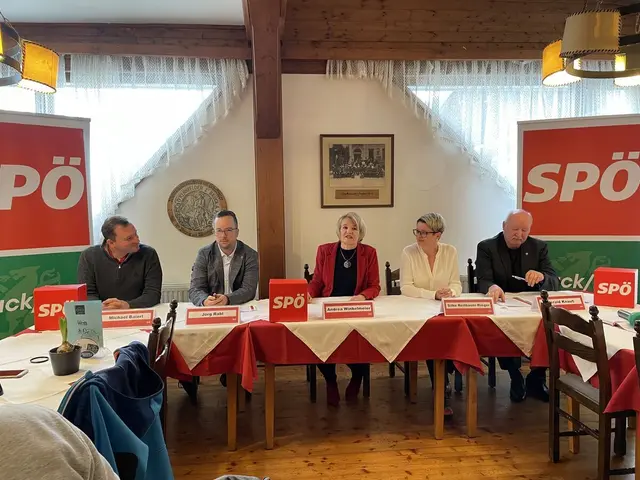 Pressekonferenz der Brucker SPÖ vor zwei Jahren: Michael Baierl, Jörb Rabl, Andrea Winkelmeier, Silke Reitbauer-Rieger und Gerald Knauß. | Foto: Kern