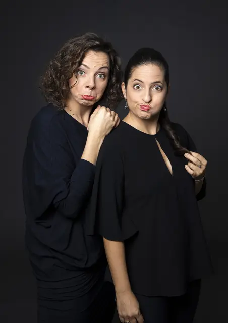 Seit 20 Jahren "on the Road": Gudrun Nikodem-Eichenhardt und Caroline Athanasiadis sind als Kernölamazonen bereits seit vielen Jahren erfolgreich. | Foto: Felicitas Matern