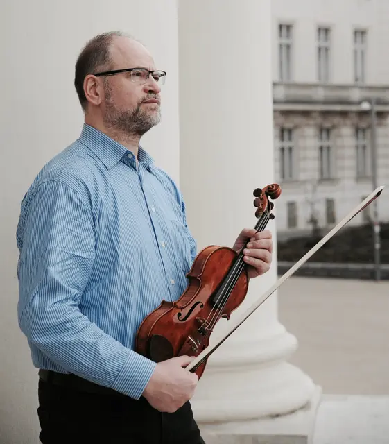 Violinist Gyula Szép war viele Jahre Konzertmeister des Tonkünstler-Orchesters Niederösterreich. | Foto: Beata Beck
