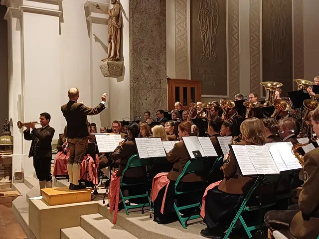 Michael Wurm und die Bürgermusik Saalfelden | Foto: Walter Körmer