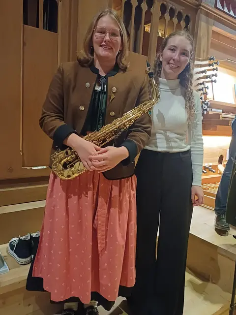 Nina Frank, Altsaxophon, mit Katarina Mitterwallner | Foto: Walter Körmer