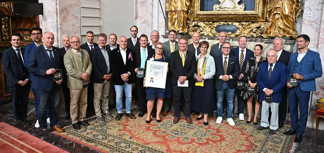 Aus allen Kärntner Lion Clubs waren Delegationen im Stift St. Georgen am Längsee | Foto: Josef Bodner