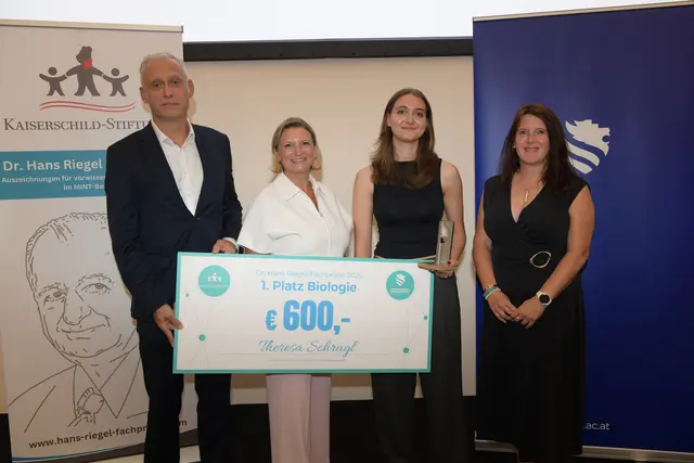 Mit ihrer Abschlussarbeit  sicherte sich Theresa Schragl den ersten Platz beim Hans Riegel-Fachpreis.  | Foto: AHS Korneuburg