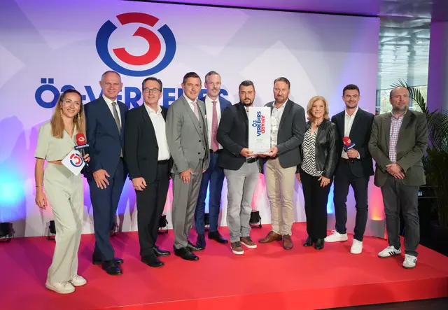 Verliehen wurden die Ö3-Verkehrsawards im Ö3-Haus am Küniglberg von ORF-Radiodirektorin Ingrid Thurnher, dem Bundesminister für Inneres Gerhard Karner und dem Bundesminister für Innovation, Mobilität und Infrastruktur Peter Hanke. | Foto: © Roman Zach-Kiesling/ORF