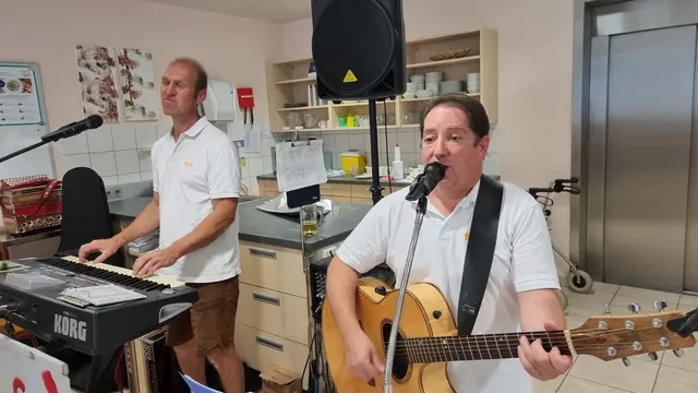 Die „Tu &amp; I“-Musi sorgte für gute Stimmung.  | Foto: Hannelore Schwaighofer