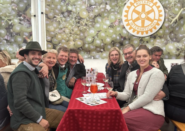 Die Rotarier sind wie gewohnt auch heuer am St. Veiter Wiesenmarkt vertreten. | Foto: Rotary Club St. Veit