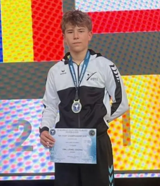 Emil Zadina aus Bad Sauerbrunn sicherte sich Gold.  | Foto: Frieways-Karateklub