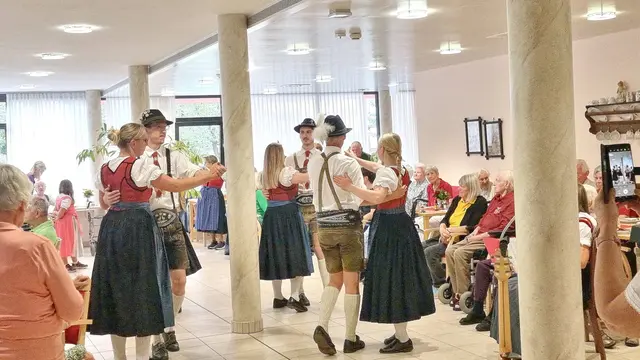 Organisiert wurde das Almfest vom verein Lebensfreude.  | Foto: Hannelore Schwaighofer