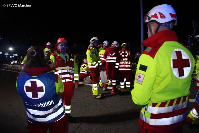 Rund 100 Kräfte des Roten Kreuzes waren bei der Übung dabei. | Foto: BFV Voitsberg/Patrick Marcher