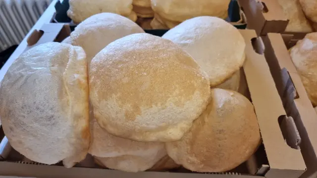 Auch die traditionellen Haubeikrapfen durften nicht fehlen.  | Foto: Hannelore Schwaighofer