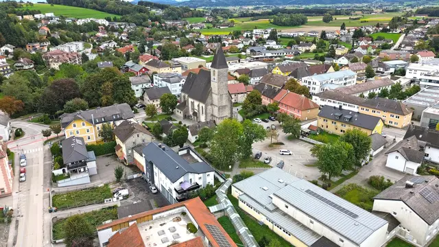 In der Ortsreportage "Mein Laakirchen" zeigt sich die Papierstadt von ihrer bunten Seite. | Foto: Wolfgang Spitzbart