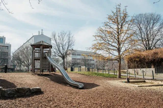 Meidling plant, den Christine-Busta-Park nächstes Jahr zu sanieren, danach ist der Miep-Gies-Park dran. Wird sich das mit dem Geld ausgehen?  | Foto: Daniel Dutkowski/GB*
