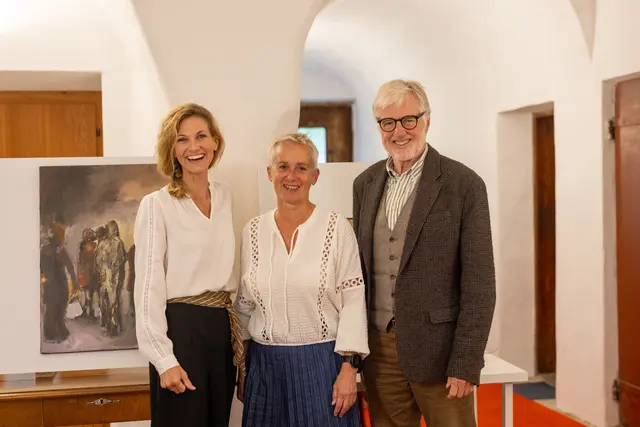 Elizabeth Spiekermann, Martina Hüttenbrenner und Rudi Grogger (v. li.). | Foto: Schaufenster der Kunst