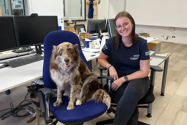 LehrlingsRedakteurin Eva-Maria Forstinger mit Hündin Lotte. | Foto: Sihga GmbH