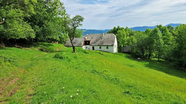 Wir starten vom Gehöft Sengeneben. ... | Foto: © Silvia Plischek