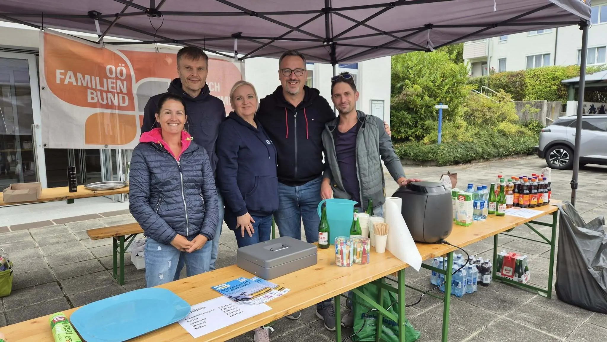 Spielzeugflohmarkt-in-Treffling-sorgte-f-r-Freude-bei-Gro-und-Klein