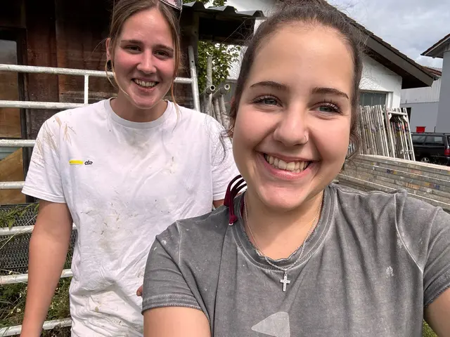 Laura Schwazr mit Lea David (vorne). | Foto: David