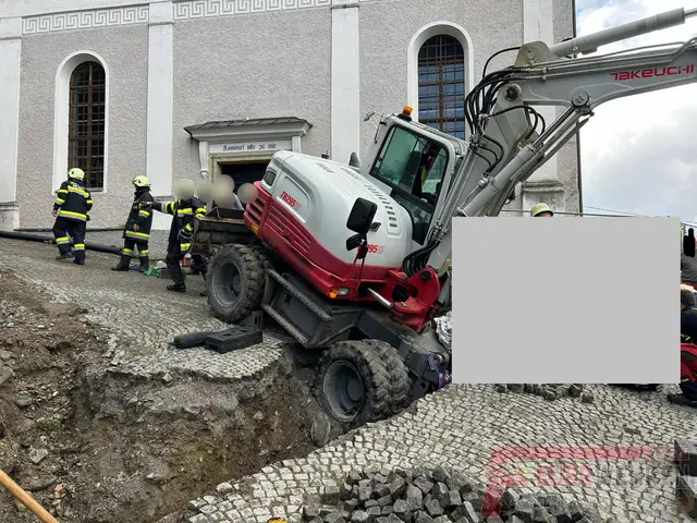 Dadurch wurde der 36-Jährige eingeklemmt. | Foto: Feuerwehr Greifenburg