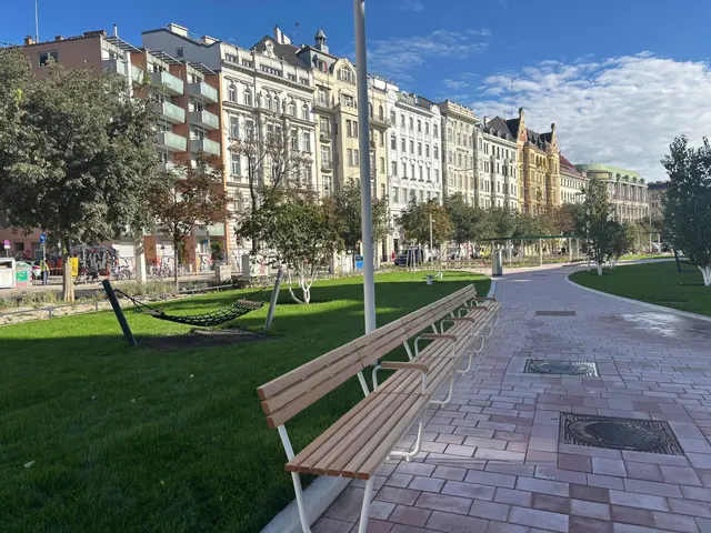 Sitzgelegenheiten laden zum Verweilen ein. | Foto: Pia Rotter/MeinBezirk