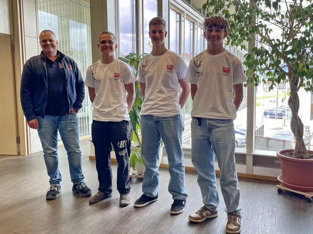 Auch in diesem Jahr haben wieder drei motivierte Burschen eine Lehre bei Holzbau Saurer begonnen. | Foto: Holzbau Saurer