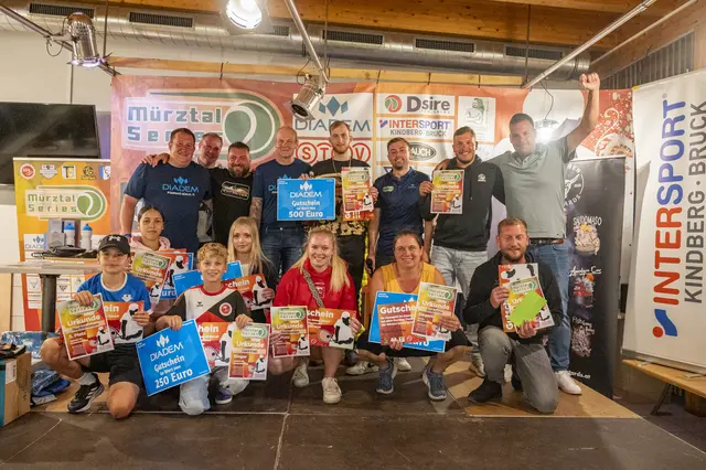 Die Gesamtsieger der Mürztal Series 2025 wurden vor kurzem in Kindberg gekürt. | Foto: Mürztal Series/Aschenbrenner