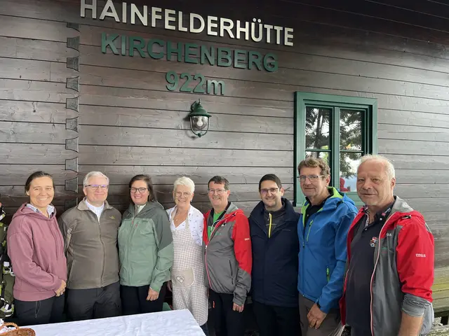 Organisatorin Sabine Reischer, Pater Josef, Genovefa Scheibenreiter, Elisabeth Kahrer, Albert Pitterle, Manfred Keiblinger, Stefan Plattner, Andreas Klos

 | Foto: Hainfeld