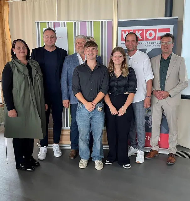 Alexandra Freiberger, Fachgruppengeschäftsführer Thomas Kornfeind, Roman Gober, Leon Rupp, Janine Weis, Markus Szerencsits und Landesinnungsmeister Jürgen Szerencsits | Foto: WKB