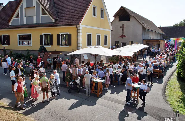 Das Kellergasslfest in Tieschen zieht Jahr für Jahr sehr viele Besucher an. | Foto: MeinBezirk/Gerda Sammer-Schmidt