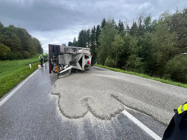 Ein 54-jähriger Pkw-Lenker geriet durch eine Wespe im Fahrzeug auf die Gegenfahrbahn und löste dadurch einen Unfall aus. | Foto: Feuerwehr Völkermarkt