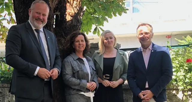 Von links: Günter Lorenz, Christa Kreindl (beide Inkoba Freistadt), Alexandra Puchner (Business Upper Austria) und Salzburgs Bürgermeister Bernhard Auinger. | Foto: Inkoba
