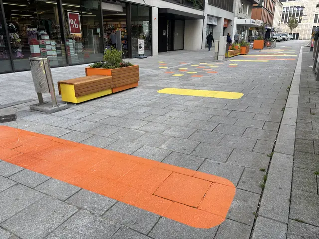 Mit Sitzelementen, Bepflanzungen und bunten Bodenmarkierungen soll die südliche Landstraße attraktiver für Besucherinnen und Besucher werden. | Foto: MeinBezirk