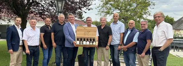 Jürgen Ritter, Spartenobmann Hans-Dieter Buchinger, Fachgruppenobmann Roman Eder, Rudolf Pallisch, Günter Böhm, Jochen Weiner, Harald Wenzl, Oliver Freismuth und Ludwig Pall. | Foto: WKB
