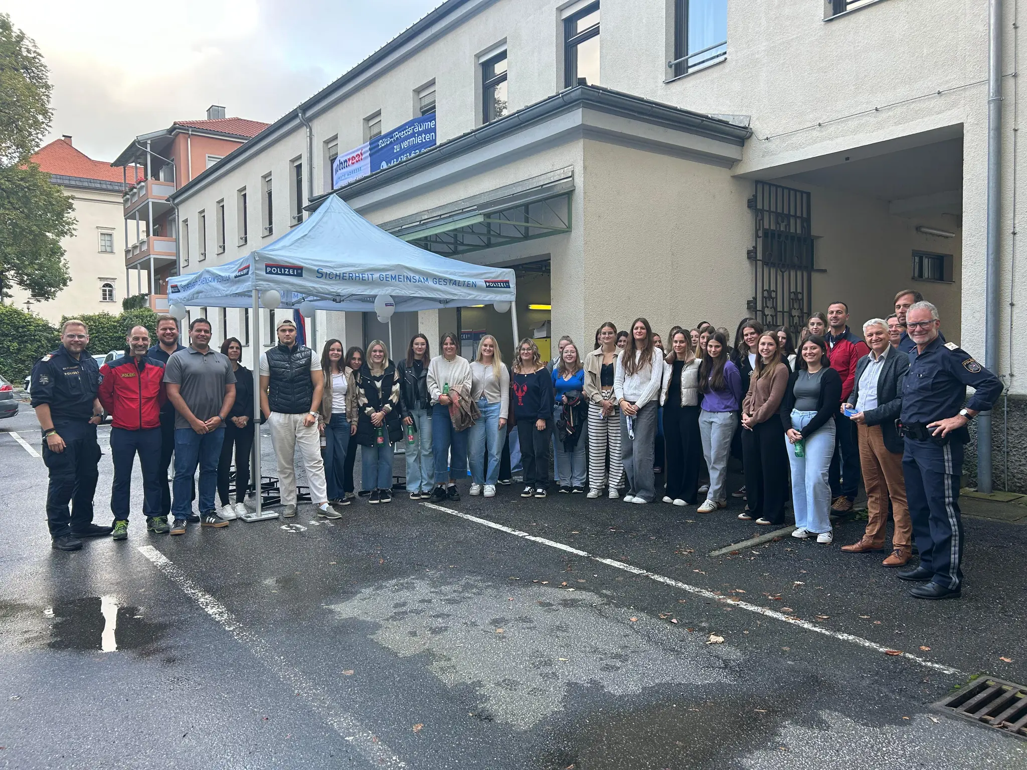 HLW-Exkursion-zum-Tag-der-Polizei-in-Spittal